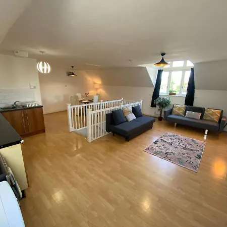 Modern Spacious Flat In Ipswich - Sleeps 6 - Parking Freston Exterior foto