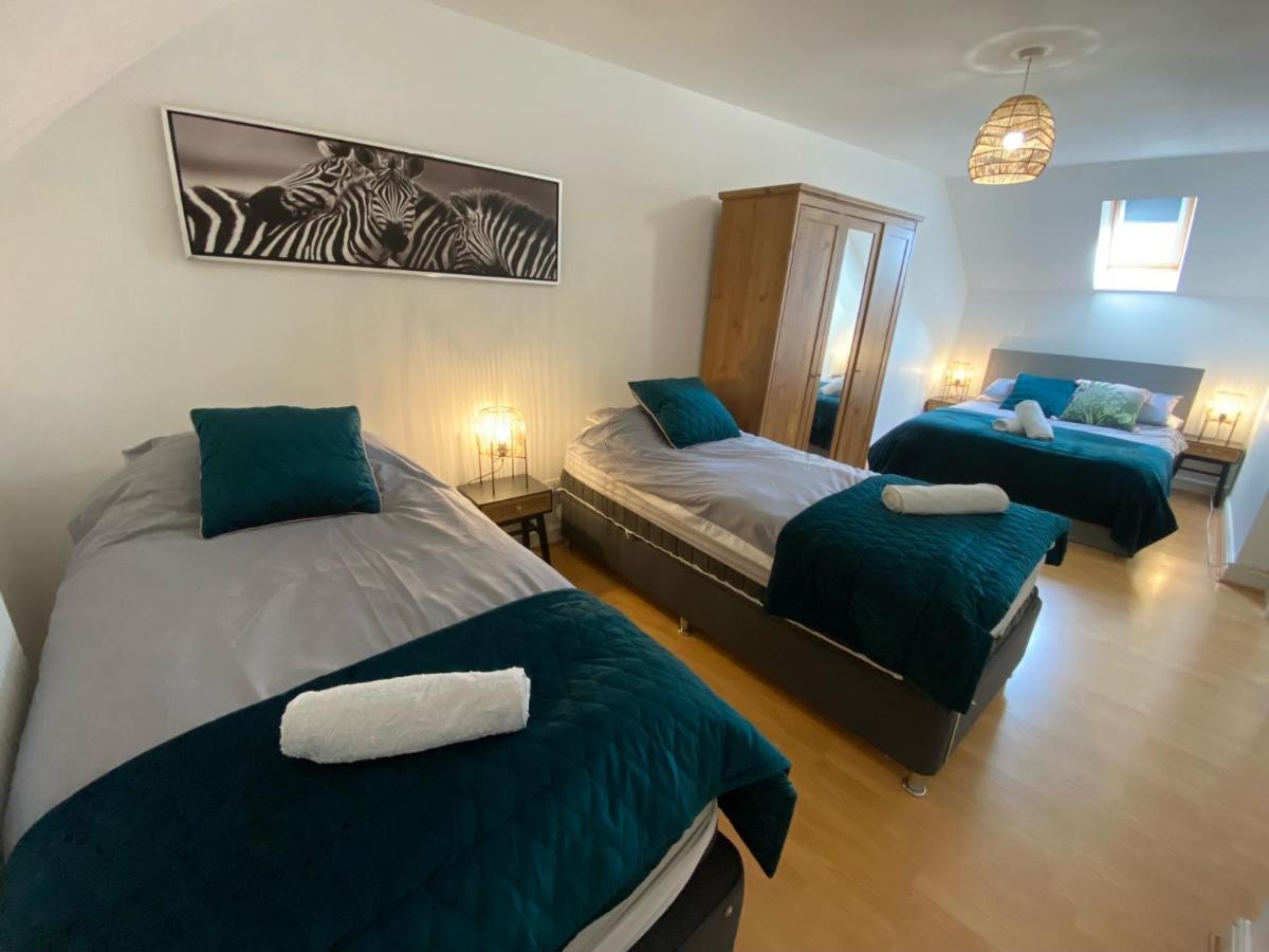 Modern Spacious Flat In Ipswich - Sleeps 6 - Parking Apartment Freston